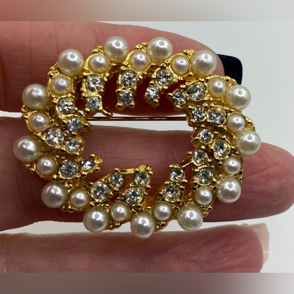 Perlas De Mallorca Gold Tone Faux Pearl Rhinestone Pin Brooch Vintage - Picture 6 of 7